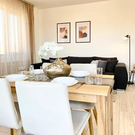 Lejlighed For 4 Guests Next To State Opera *