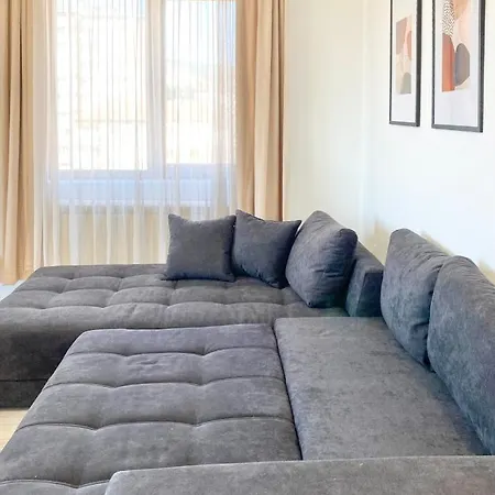 Lejlighed For 4 Guests Next To State Opera *