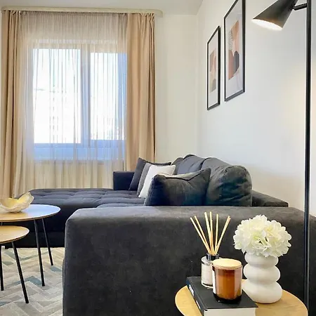 For 4 Guests Next To State Opera Lejlighed *