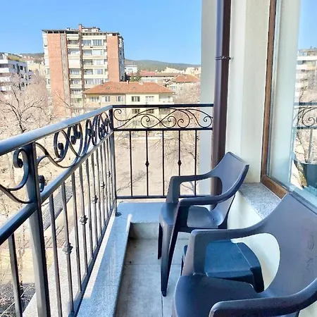 For 4 Guests Next To State Opera * Eski Zağra