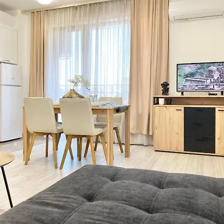 For 4 Guests Next To State Opera * Stara Sagora