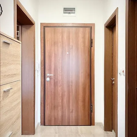 Apartment For 4 Guests Next To State Opera *