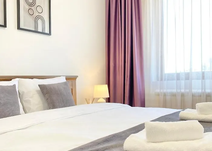 For 4 Guests Next To State Opera *