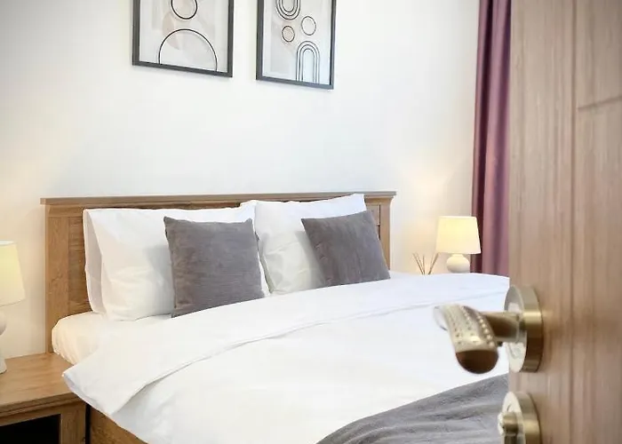 For 4 Guests Next To State Opera סטרה זגורה