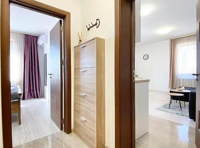 For 4 Guests Next To State Opera Apartament *